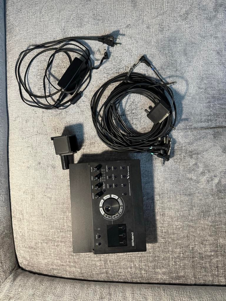 Roland TD-17 module met kabels, Ophalen of Verzenden, Gebruikt, Roland
