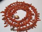 Antiek bloedkoraal collier halsketting met gouden slot 51 cm, Ophalen, Goud, Ketting
