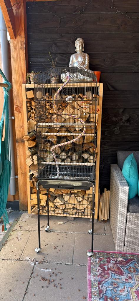 Vogelkooi op standaard, Dieren en Toebehoren, Vogels | Hokken en Kooien, Ophalen, Metaal, Vogelkooi