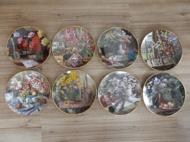 Royal Mosa, serie Stilleven van Kees van den Berg, 8 stuks, Antiek en Kunst, Antiek | Wandborden en Tegels, Ophalen