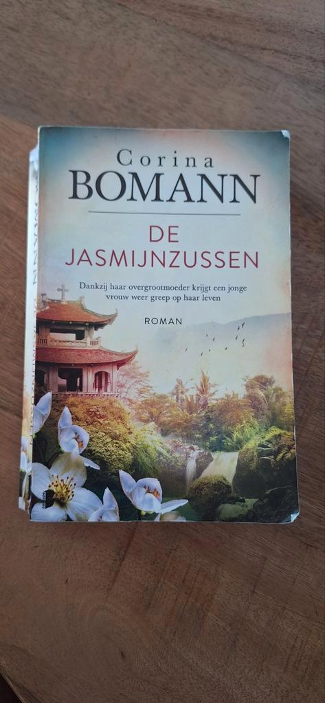 Corina Bomann - De jasmijnzussen, Boeken, Romans, Zo goed als nieuw, Ophalen of Verzenden