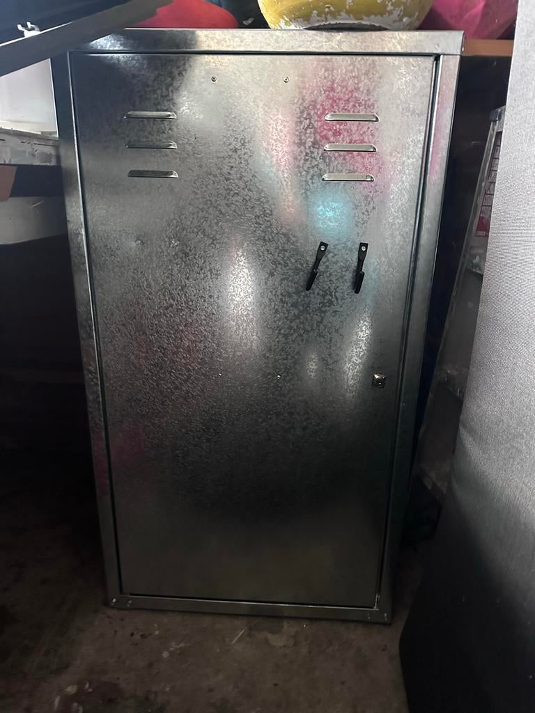 Metalen Kluis met Sleutelslot - Veilig en Compact, Ophalen, Gebruikt, Brandkast