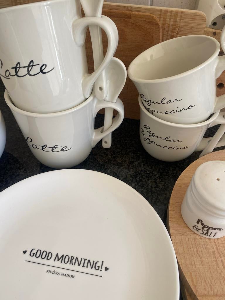 Riviera Maison compleet 2 persoons ontbijtservies, Huis en Inrichting, Keuken | Servies, Ophalen, Zo goed als nieuw, Keramiek