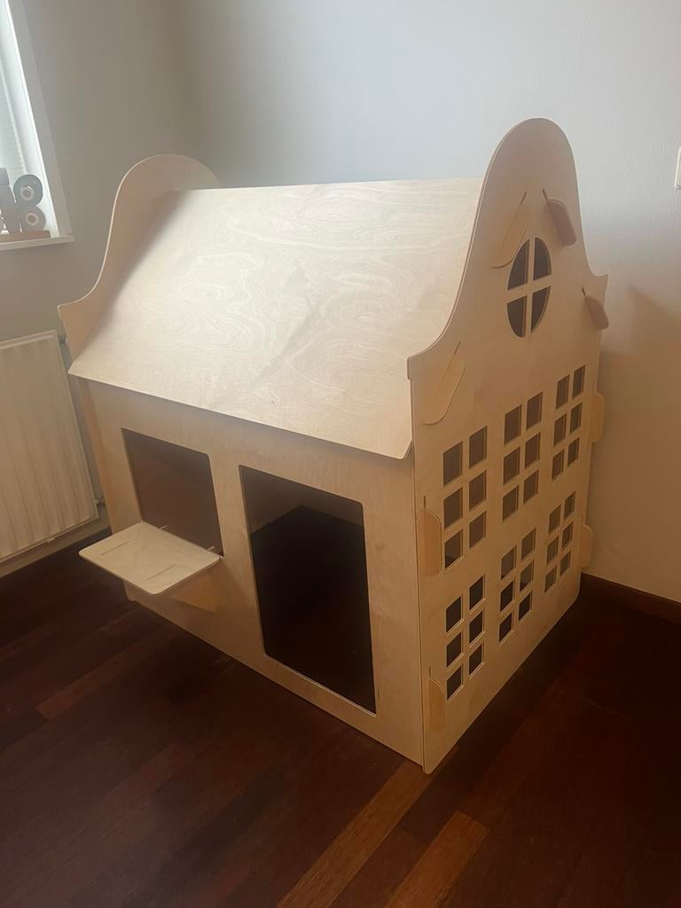 Speelhuisje (playhouse wood), Ophalen, Zo goed als nieuw