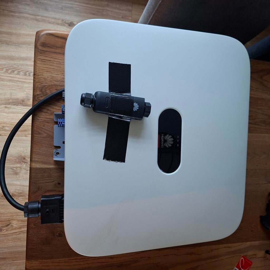 Omvormer Huawei SUN2000 3ktl m0 zonnepaneel, Doe-het-zelf en Verbouw, Elektra en Kabels, Ophalen of Verzenden