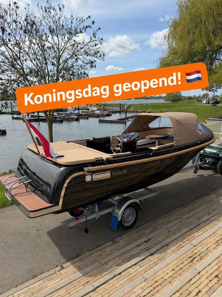 Maassloep 590 honda 20pk nieuw! Opties koningsdag geopend