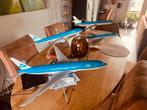 KLM B777 1:100, Verzamelen, Luchtvaart en Vliegtuigspotten, Ophalen, Zo goed als nieuw, Schaalmodel