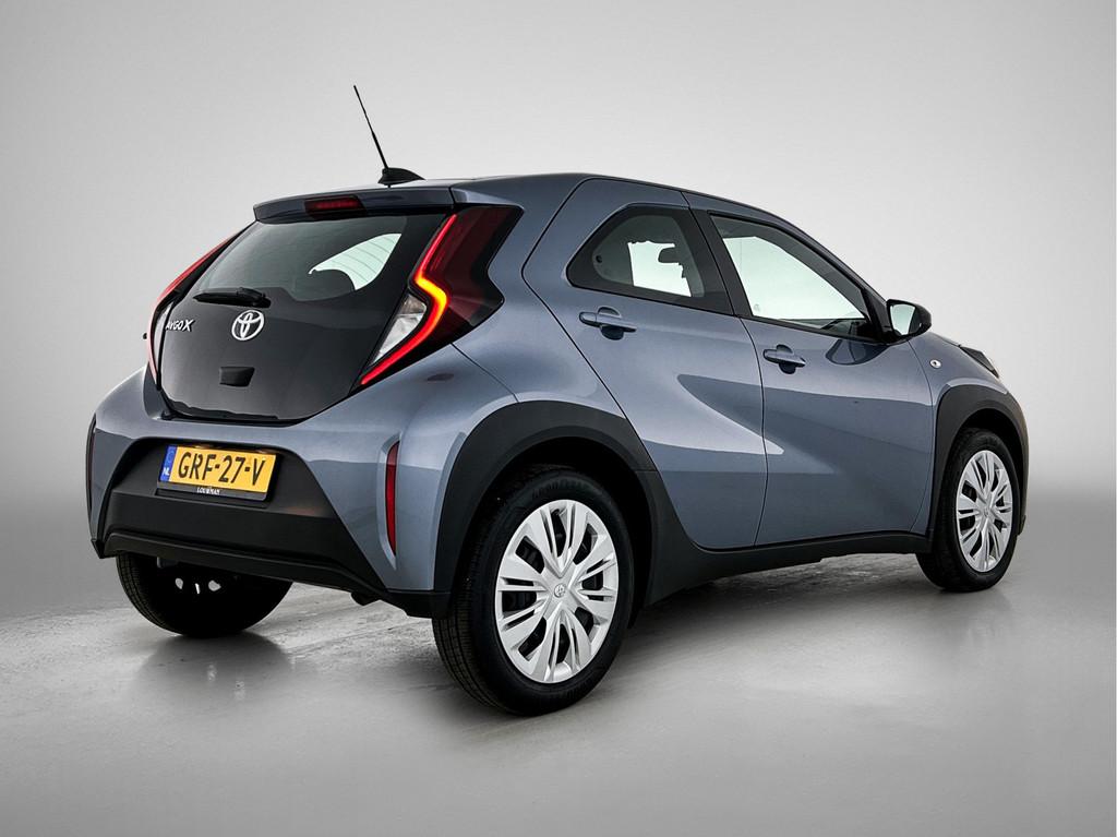 Toyota Aygo X 1.0 VVT-i MT Play | Apple CarPlay | Android Au, Auto's, Toyota, 12 maanden, Stof, Gebruikt, 920 kg