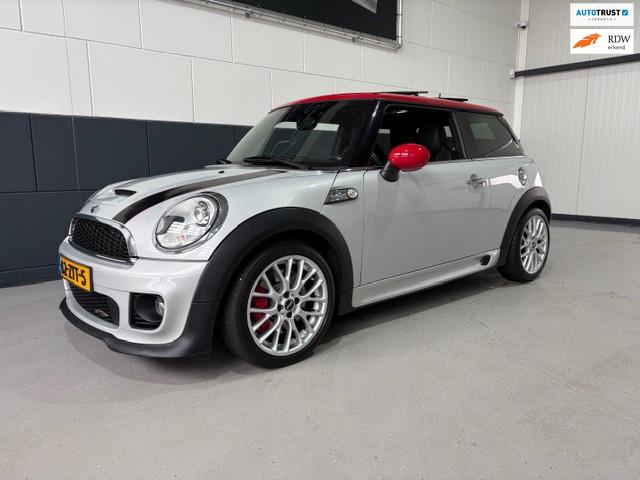 Mini Mini 1.6 John Cooper Works Chili 211PK ,Volledige histo, Auto's, Mini, Euro 5, Gebruikt, Zwart, 4 stoelen