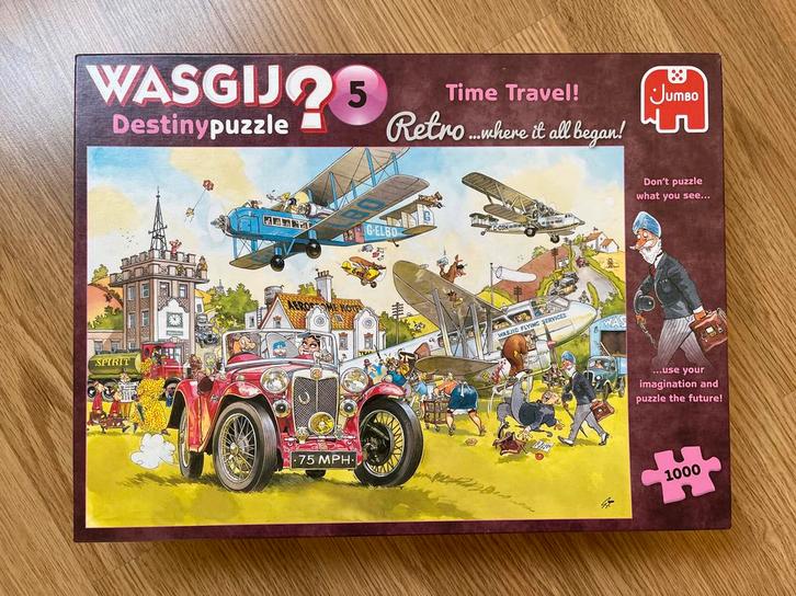 Wasgij Destiny 5 Time Travel Retro 1000 stukjes puzzel, Hobby en Vrije tijd, Denksport en Puzzels, Zo goed als nieuw, Legpuzzel