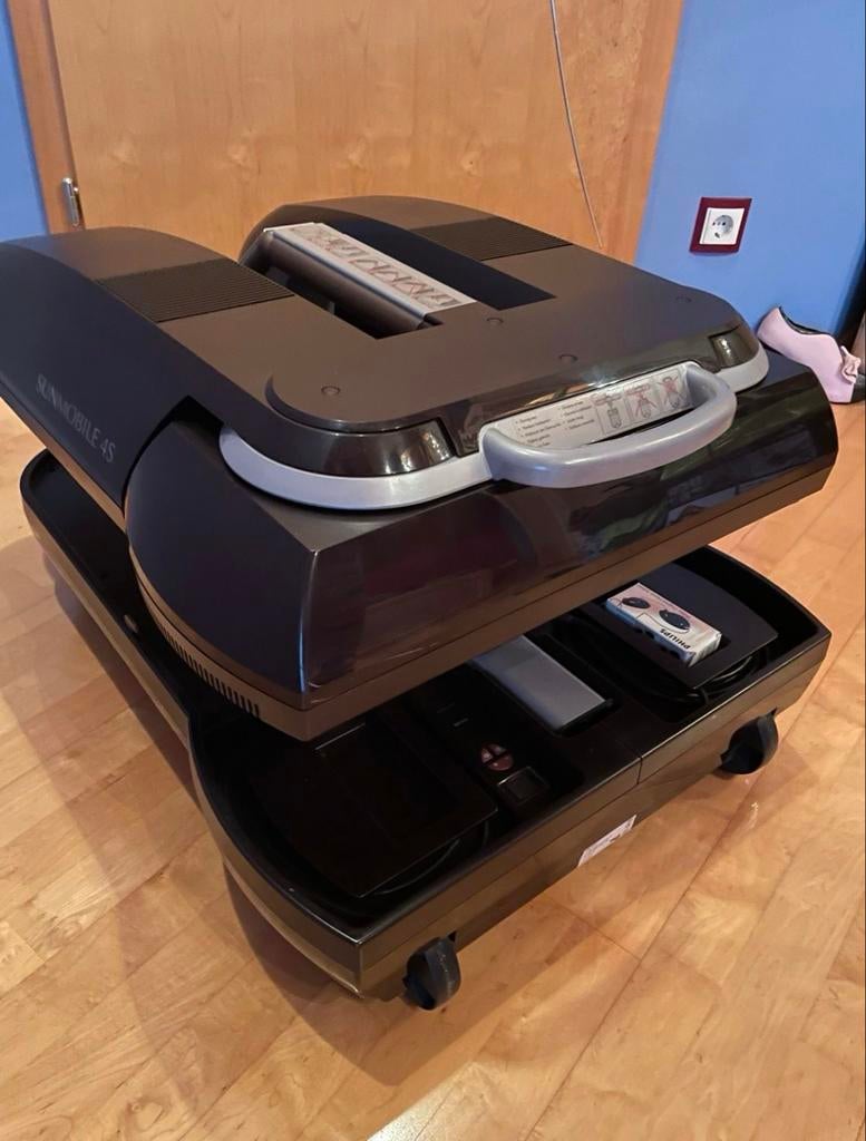 Philips Sunmobile 4S - Compacte en krachtige zonnebank, Witgoed en Apparatuur, Zonnebanken en Gezichtsbruiners, Ophalen, Gebruikt