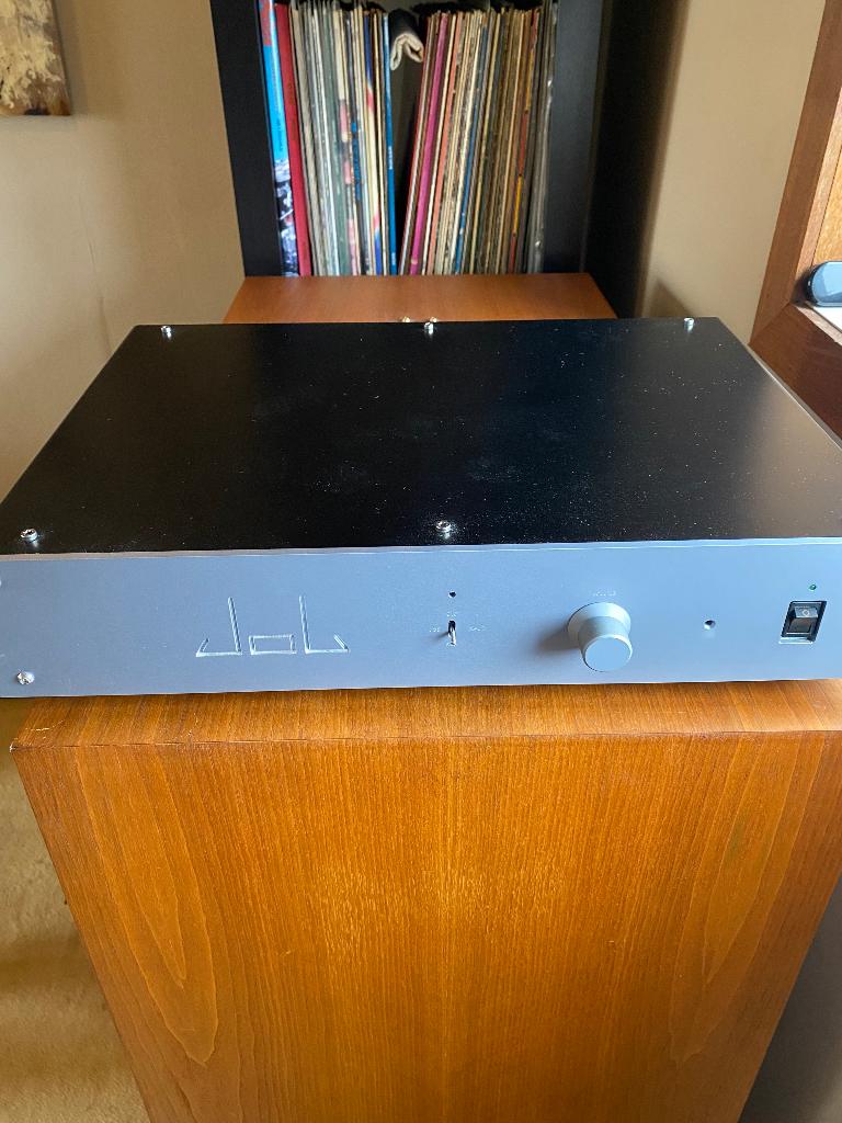 Job Systems INT versterker DAC, Audio, Tv en Foto, Versterkers en Receivers, Gebruikt, 120 watt of meer, Stereo, Ophalen