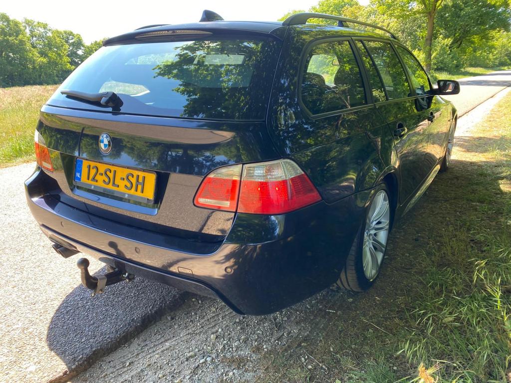 BMW 5-serie Touring 530d M PAKKET High Executive, Auto's, Achterwielaandrijving, Gebruikt, 2000 kg, 1655 kg