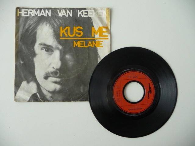 single HERMAN VAN KEEKEN - KUS ME - Nap Records, 1972, Cd's en Dvd's, Vinyl Singles, Gebruikt, 7 inch, Single, Ophalen of Verzenden