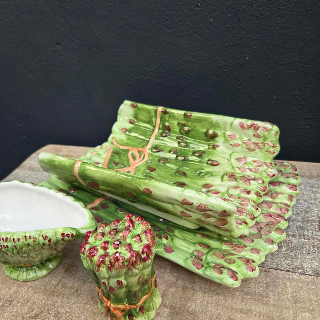 Brocante Barbotine Aardewerk Aspergeschaal met Sauskom, Ophalen of Verzenden