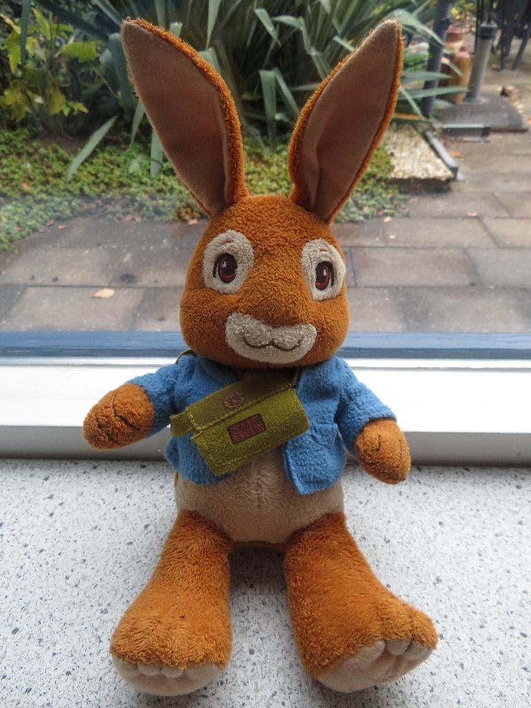 Konijn met blauw jasje Peter Rabbit uit 2014 Frederick Warne, Ophalen of Verzenden, Zo goed als nieuw, Konijn