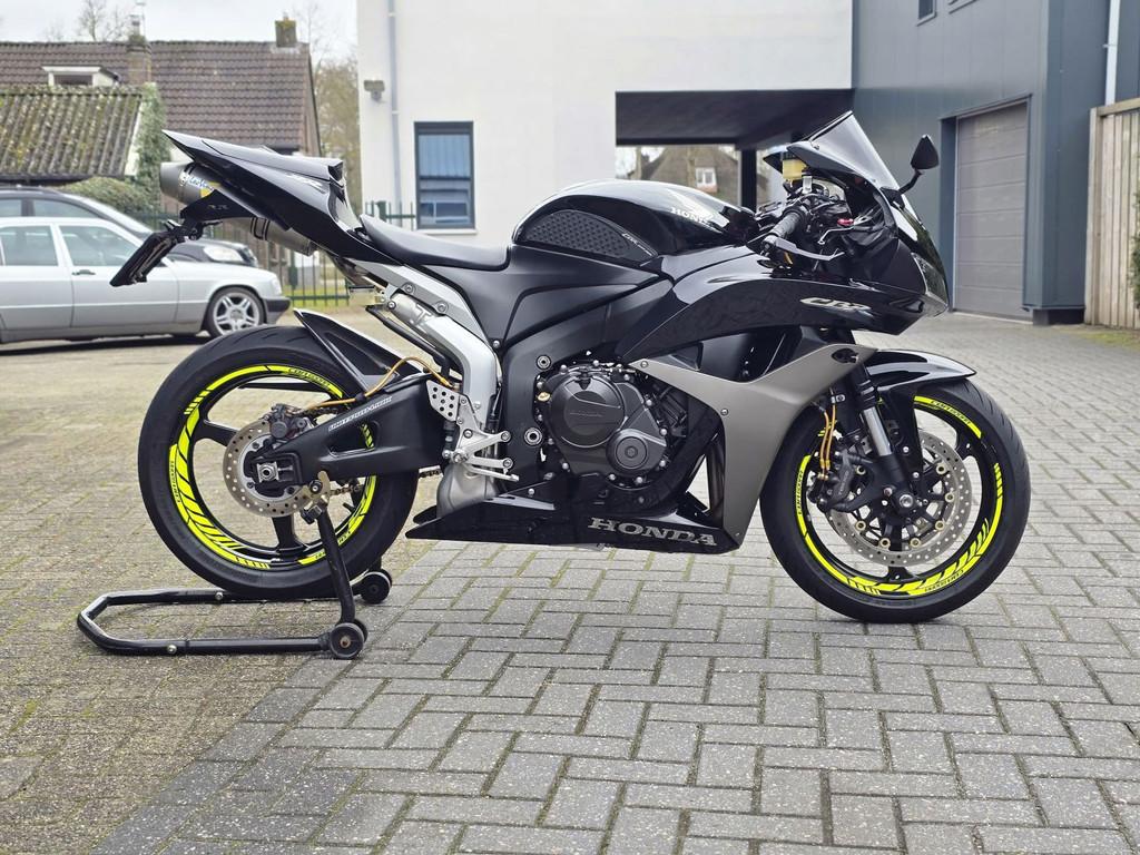 Honda Sport CBR 600RR Nette staat!, Motoren, Motoren | Honda, Tramweg
9422BM  SMILDE, NL, Bedrijf, Meer dan 35 kW, 599 cc
