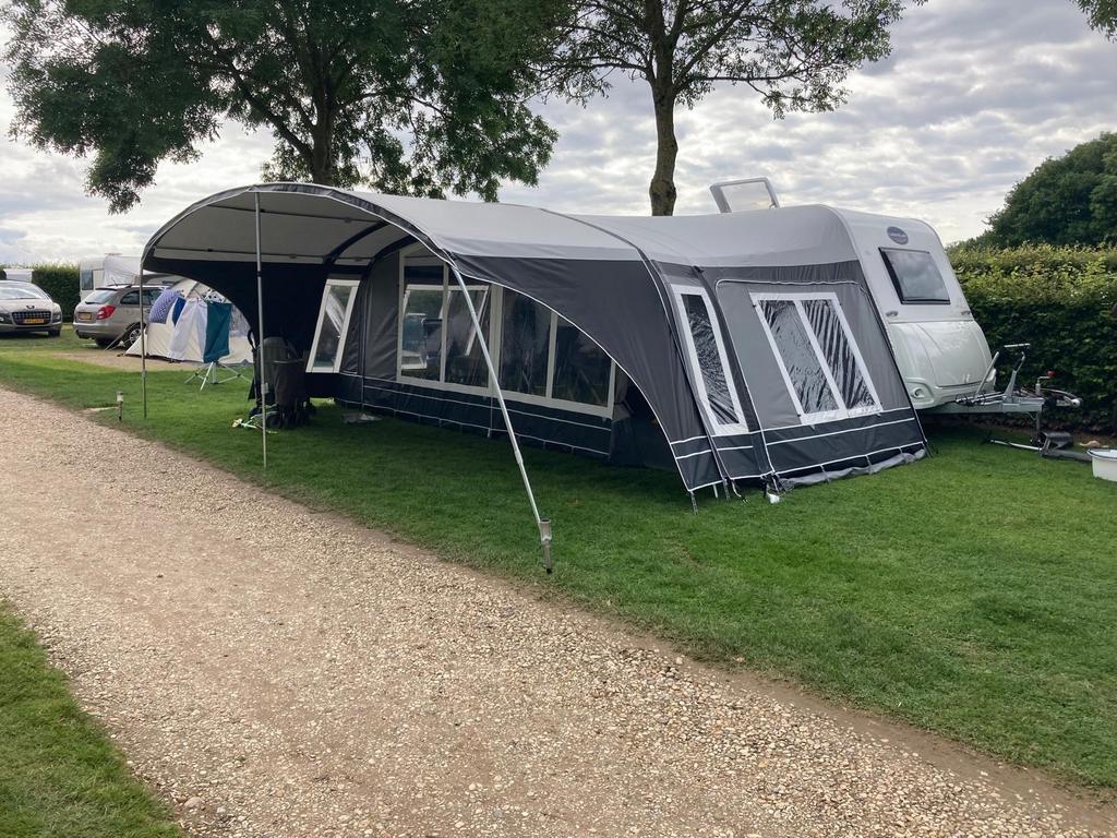 Dorema Onyx Voortent - Omloopmaat 9 (8-9m) - 2019, Caravans en Kamperen, Ophalen, Gebruikt, Dorema