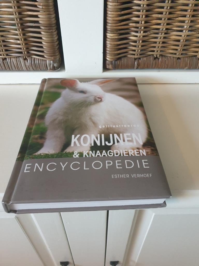 Konijnen en knaagdieren encyclopedie, Dieren en Toebehoren, Ophalen of Verzenden, Gebruikt