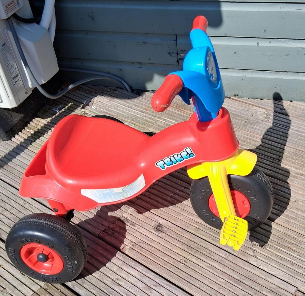 Rode driewieler voor kinderen, Ophalen, Gebruikt