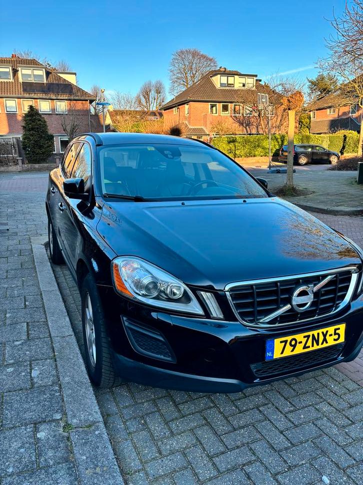 Volvo XC60 T5 Kinetic 2013 Zwart, Auto's, Volvo, Particulier, XC60, ABS, Airbags, Airconditioning, Bluetooth, Centrale vergrendeling