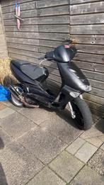 Aprilia sr50 zonder 123, Fietsen en Brommers, Ophalen of Verzenden, Zo goed als nieuw, Blok, Aprilia