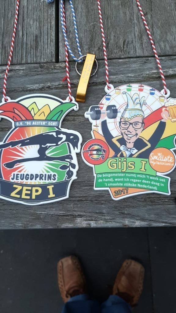 Carnavalsmedailles, Ophalen of Verzenden, Zo goed als nieuw, Carnaval, Accessoires