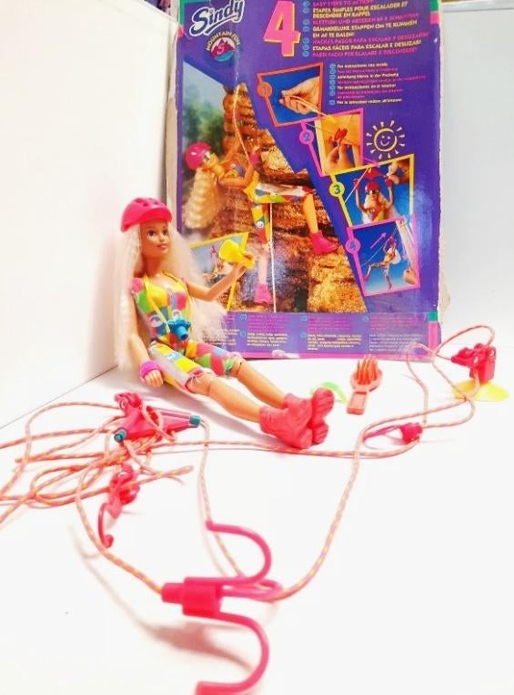 Poupée Sindy Alpinist Mountaineer Hasbro 1994 - Neuve