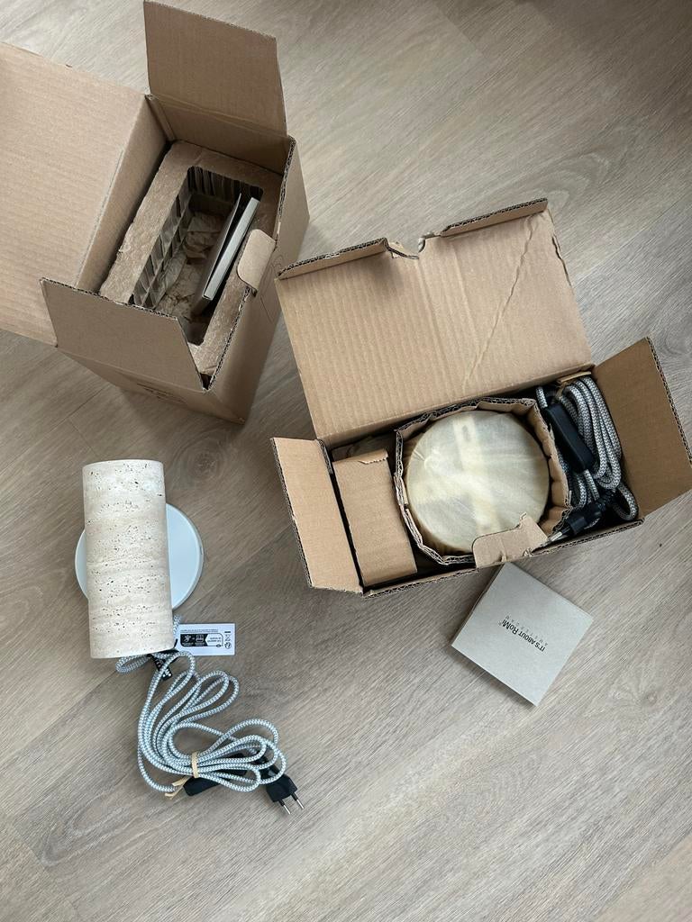 2x Nieuwe Tivoli wandlamp 'It's About Romi' - Travertin, Ophalen of Verzenden, Nieuw, Overige materialen