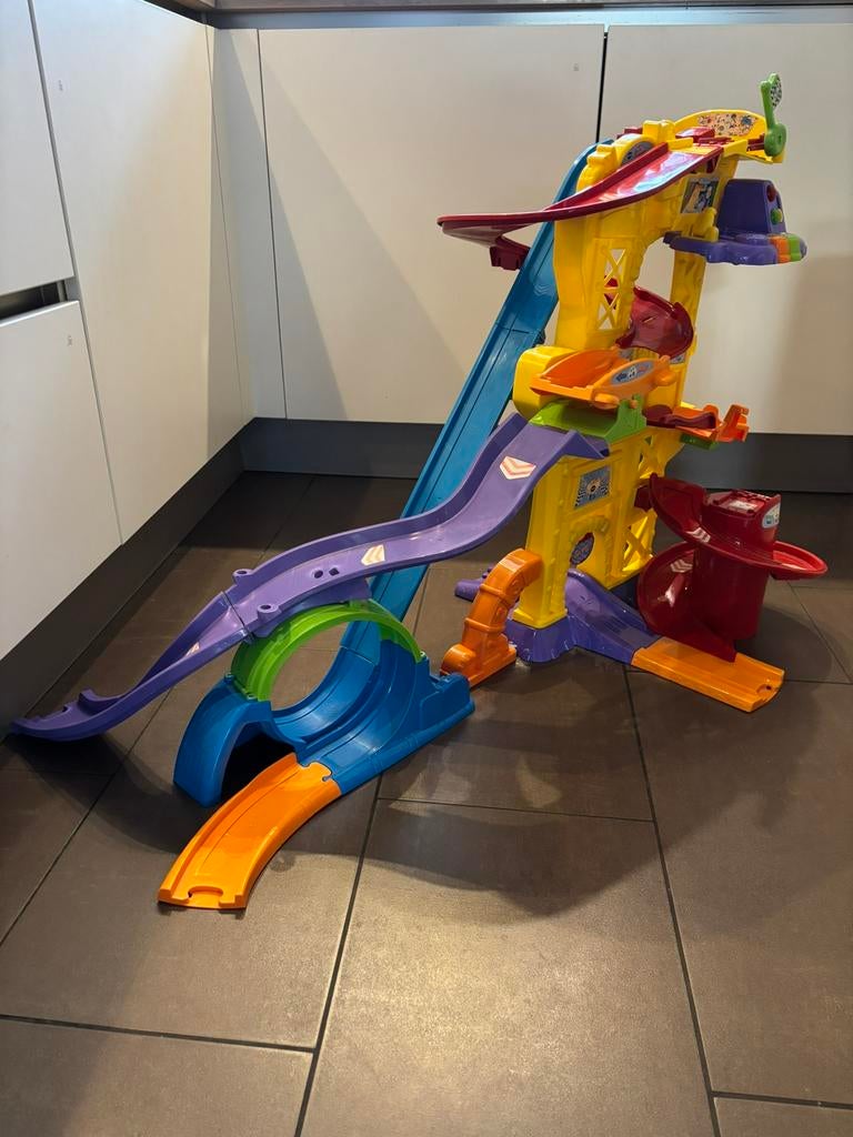 Toet toet auto’s Super Stuntpark inc Stefan Stuntauto, Ophalen, Zo goed als nieuw, 2 tot 4 jaar