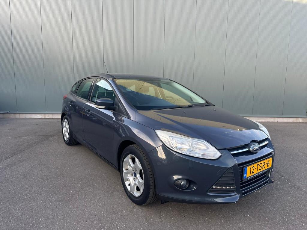 Ford Focus 1.6 TI-VCT Trend TREKHAAK | CLIMA AIRCO | BOEKJE, Auto's, 125 pk, 4 cilinders, 635 kg, Bedrijf
