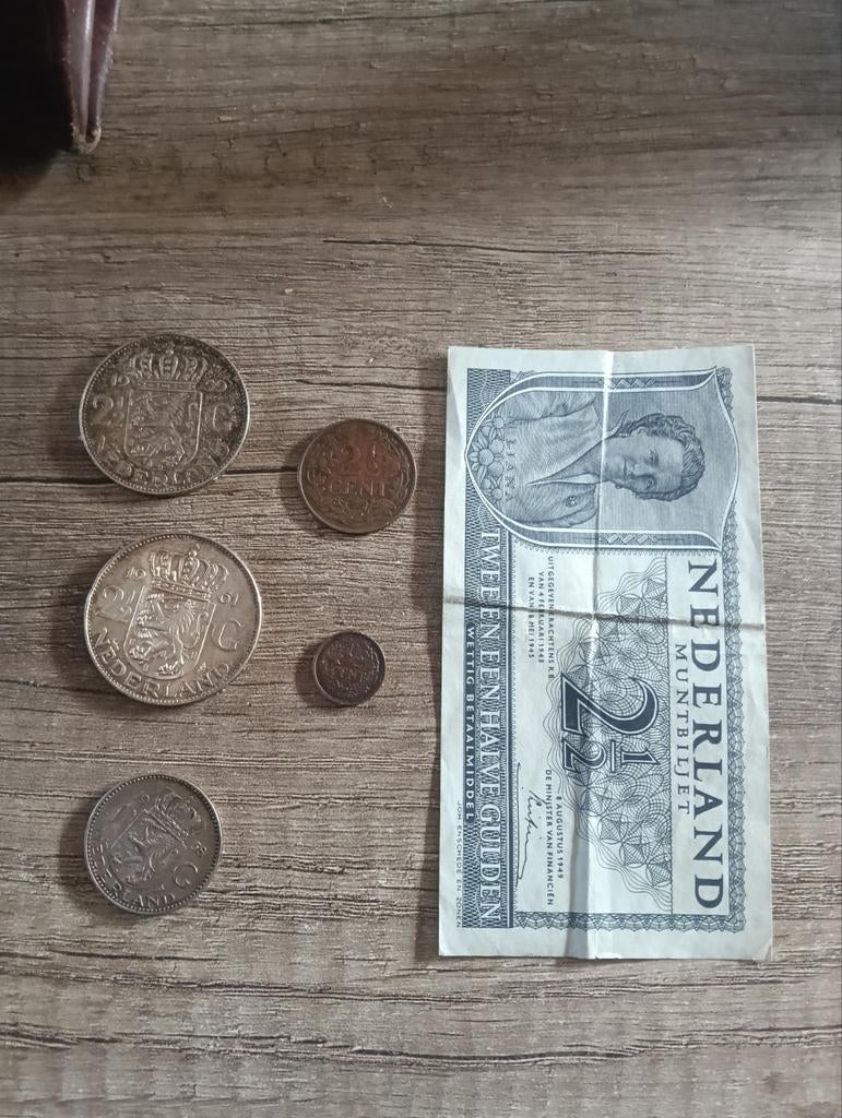 Oud Geld: 2 Zilveren Rijksdaalder, gulden en meer., Ophalen of Verzenden