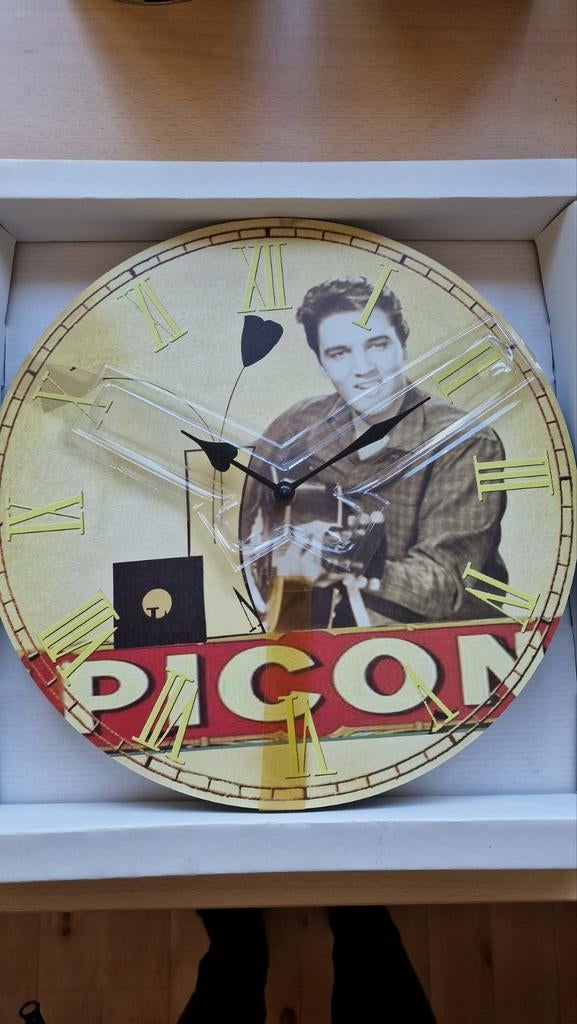 Wandklok met Elvis Presley afbeelding, Ophalen of Verzenden, Nieuw, Wandklok
