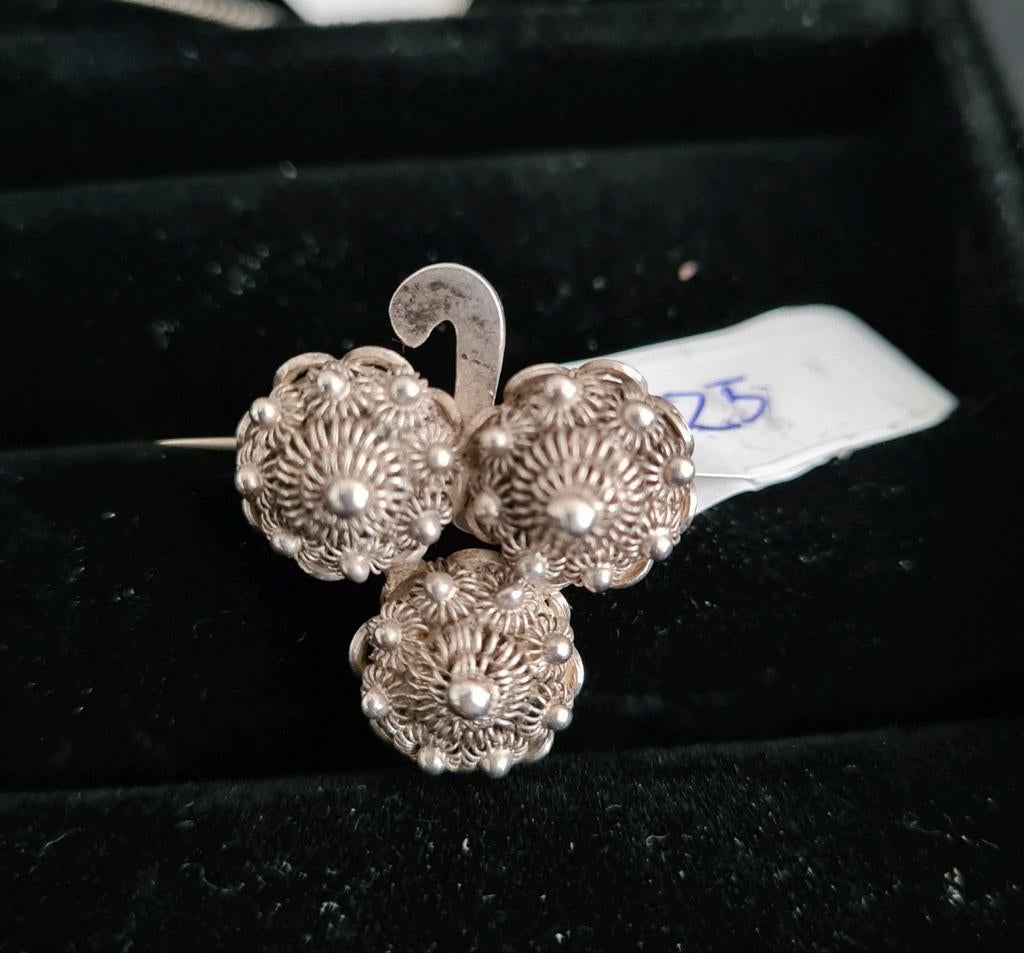 Broche zilver 925. Zeeuws knoopje. 4, gram., 18 tot 19, Ophalen of Verzenden, Dame, Zilver