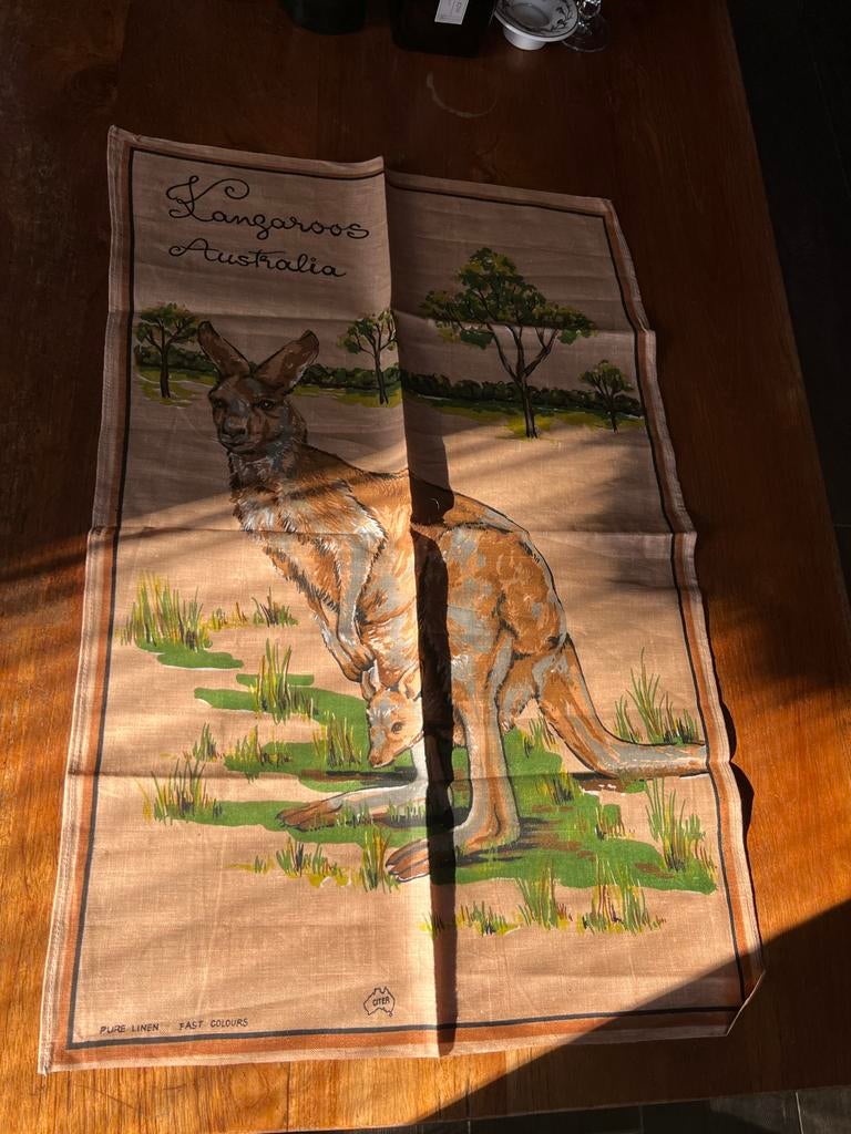 Theedoek met kangoeroe afbeelding, Verzenden, Gebruikt, Bruin, Theedoek of Handdoek