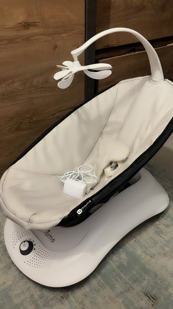 4moms mamaRoo 4.0 kinder schommelstoel, Kinderen en Baby's, Wipstoeltjes, Verstelbaar, Schommelstoel, Zo goed als nieuw, Ophalen