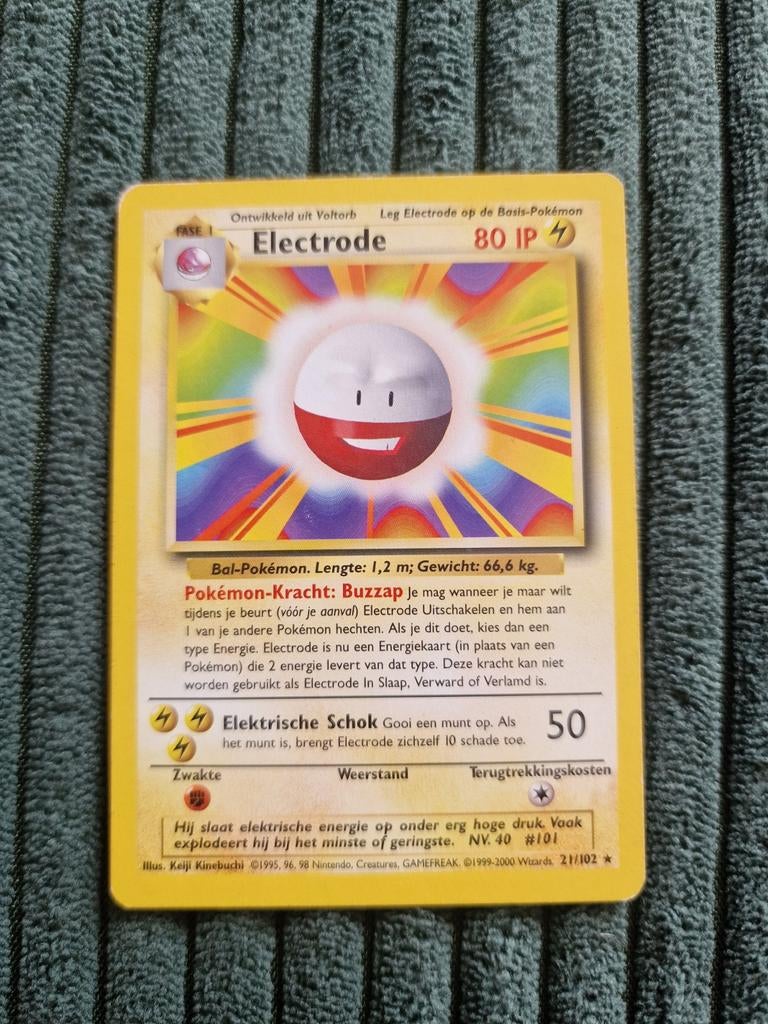 Pokémon Kaart Electrode 80 IP 21/102 (Base Set 2), Ophalen of Verzenden, Gebruikt, Losse kaart