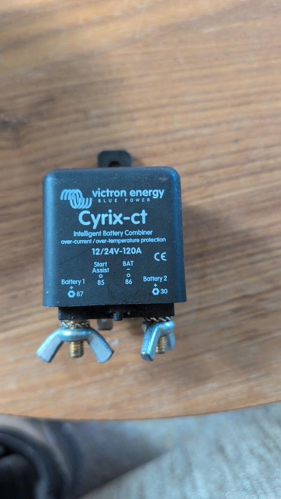 Victron Energy Cyrix-ct 12/24V-120A Accuscheider, Ophalen of Verzenden