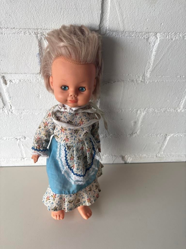 Bella pop 14008 - Vintage pop met slaapogen, Ophalen of Verzenden, Gebruikt, Overige typen