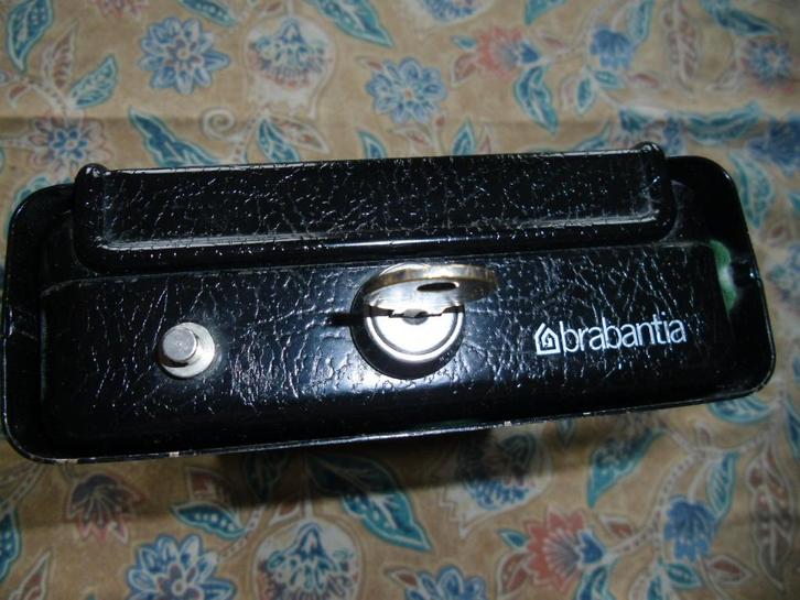 BRABANTIA CARAVANKLUISJE: zwart*21 x 14,5 x 4,5 cm., Caravans en Kamperen, Kampeeraccessoires, Gebruikt, Ophalen of Verzenden