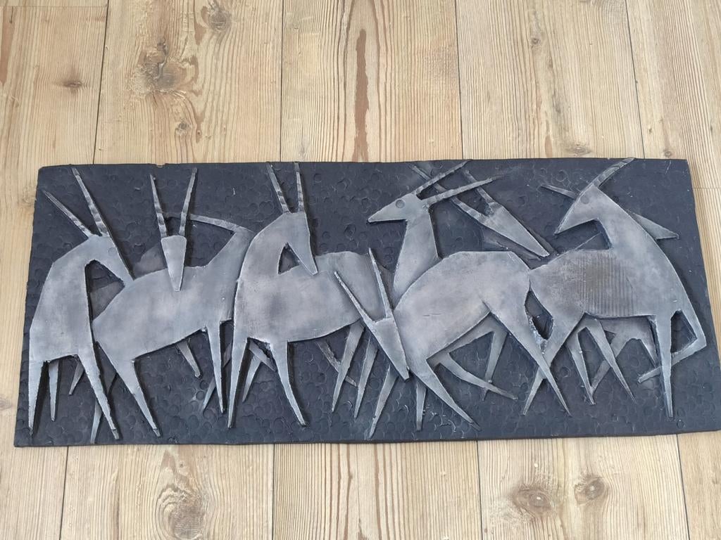 Brutalische wandsculptuur gazellen jaren 70, Tuin en Terras, Deurmatten, Ophalen of Verzenden, Gietijzer