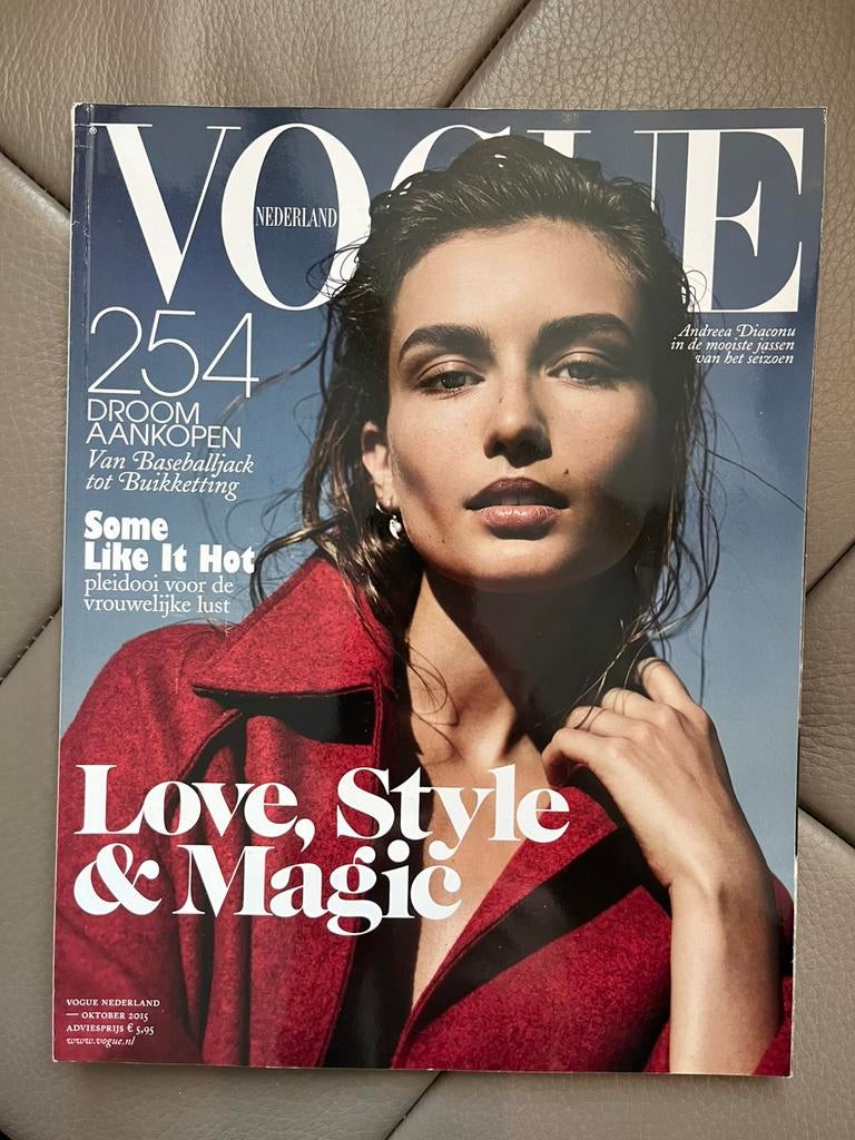 Vogue nederland 2015 Andreea Diaconu Love Style Magic, Ophalen of Verzenden, 1980 tot heden, Tijdschrift