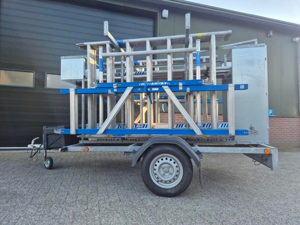 Super nette steiger met aanhanger transporter asc, Ophalen, Rolsteiger of Kamersteiger, 5 meter of hoger