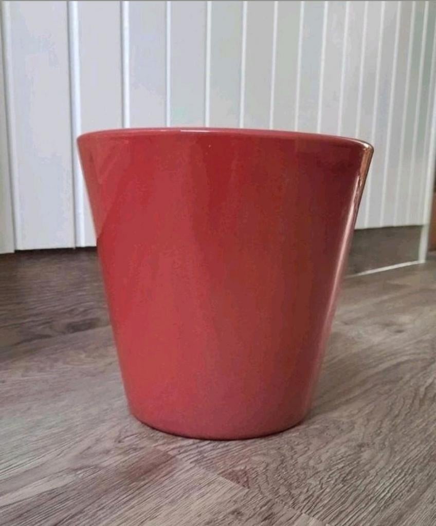 Bloempot bordeaux rood, Rond, Binnen, Ophalen of Verzenden, Zo goed als nieuw