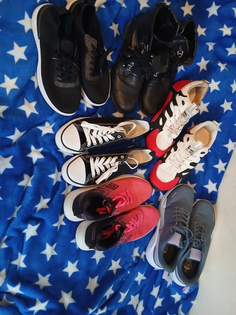 Dames schoenen, Ophalen of Verzenden, Zo goed als nieuw, Zwart, Sneakers of Gympen