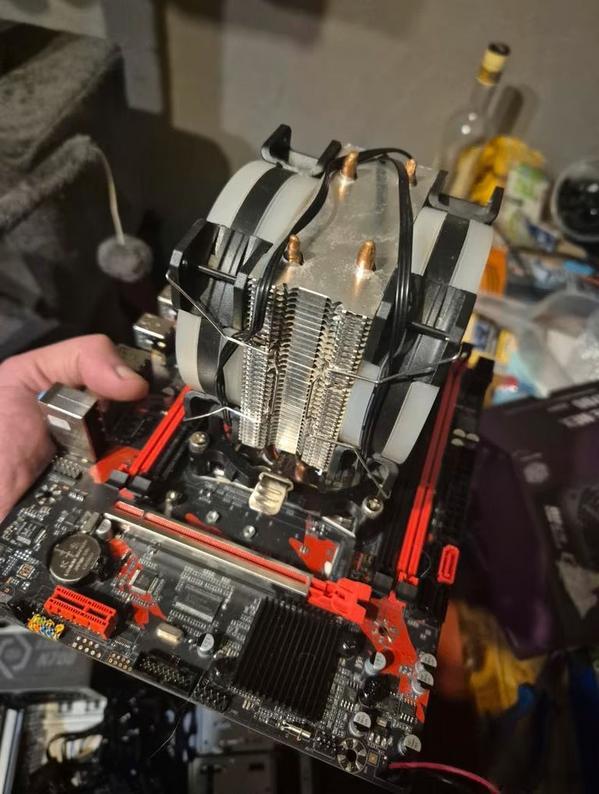 Moederbord met 16GB RAM en Xeon Processor, Computers en Software, Moederborden, Zo goed als nieuw, DDR3, Ophalen of Verzenden