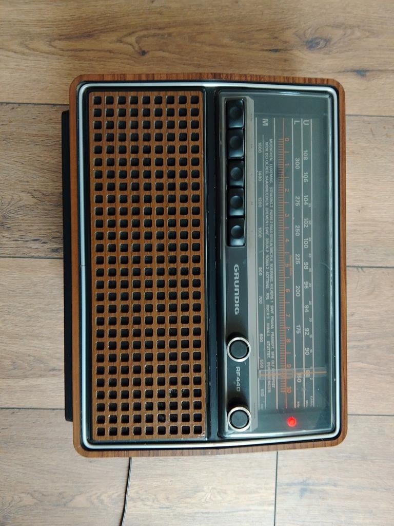 Grundig RF 440, Ophalen of Verzenden, Gebruikt, Radio