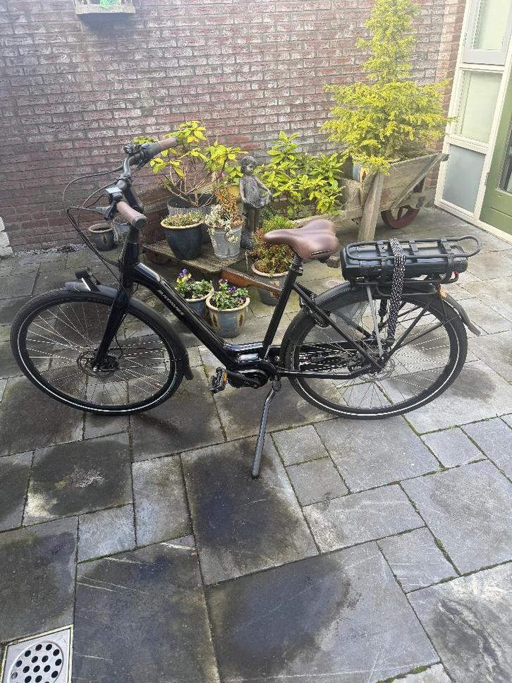 Batavus Finez ego 2022, Fietsen en Brommers, Elektrische fietsen, Zo goed als nieuw, Batavus, 51 tot 55 cm, 50 km per accu of meer