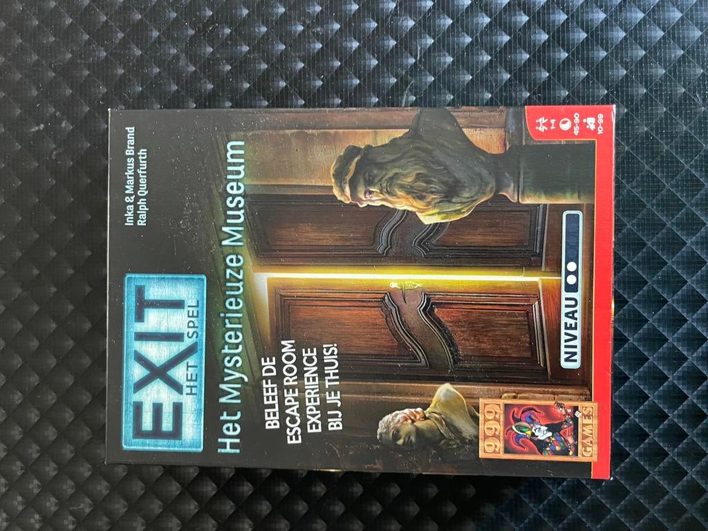 Exit, FBI en Munchkin, Ophalen, Zo goed als nieuw