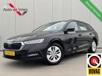 Skoda Octavia Combi 1.0 e-TSI Business Edition Plus|NL-Auto, Auto's, Skoda, Stof, Gebruikt, Zwart, 19 km/l